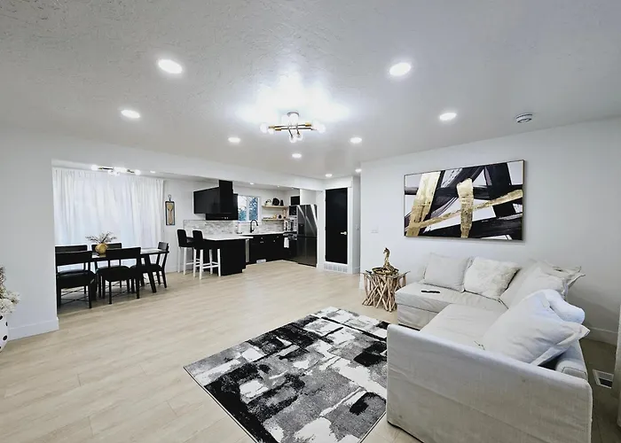 Luxury Getaway Close To Skiing Hiking In Slc