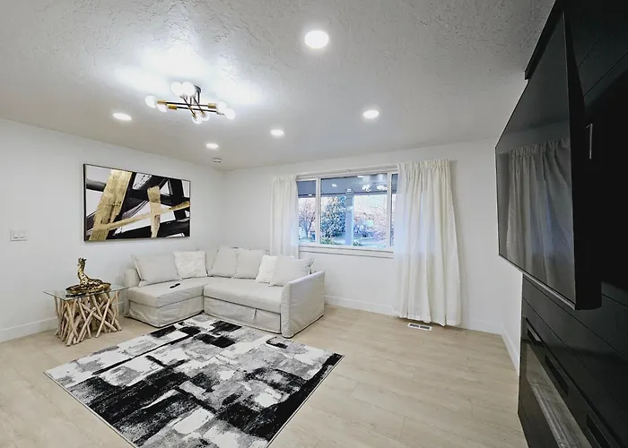 Luxury Getaway Close To Skiing Hiking In Slc