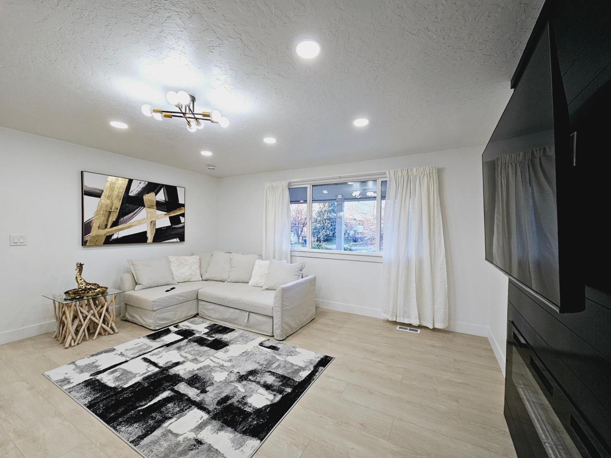 Luxury Getaway Close To Skiing Hiking In Slc Sandy