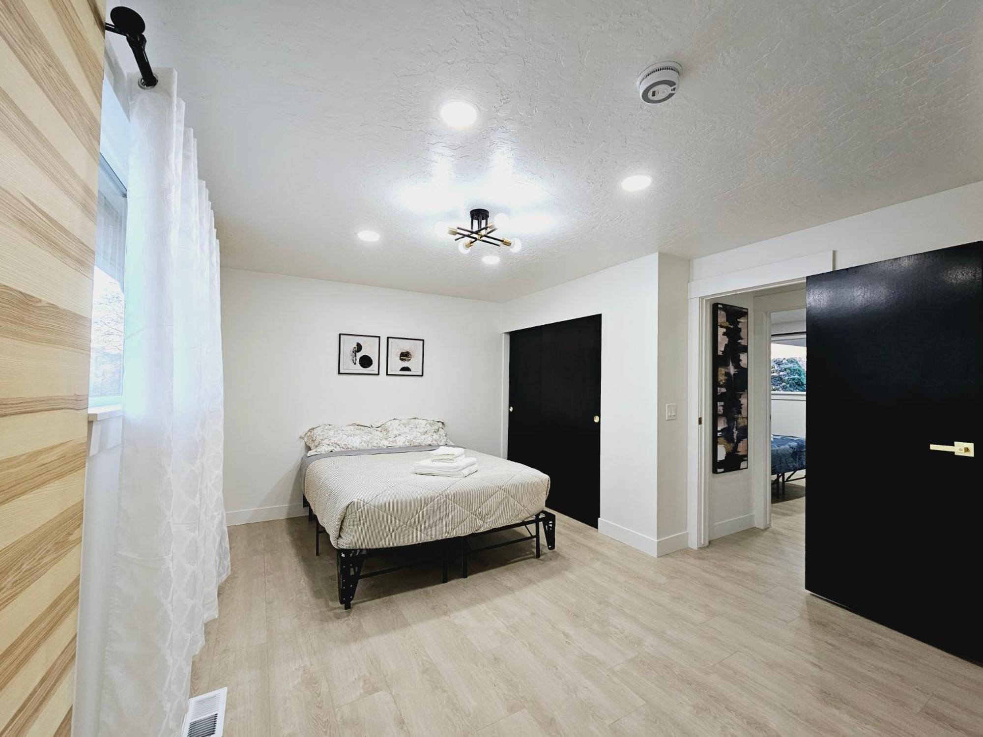 Luxury Getaway Close To Skiing Hiking In Slc Holiday home Sandy